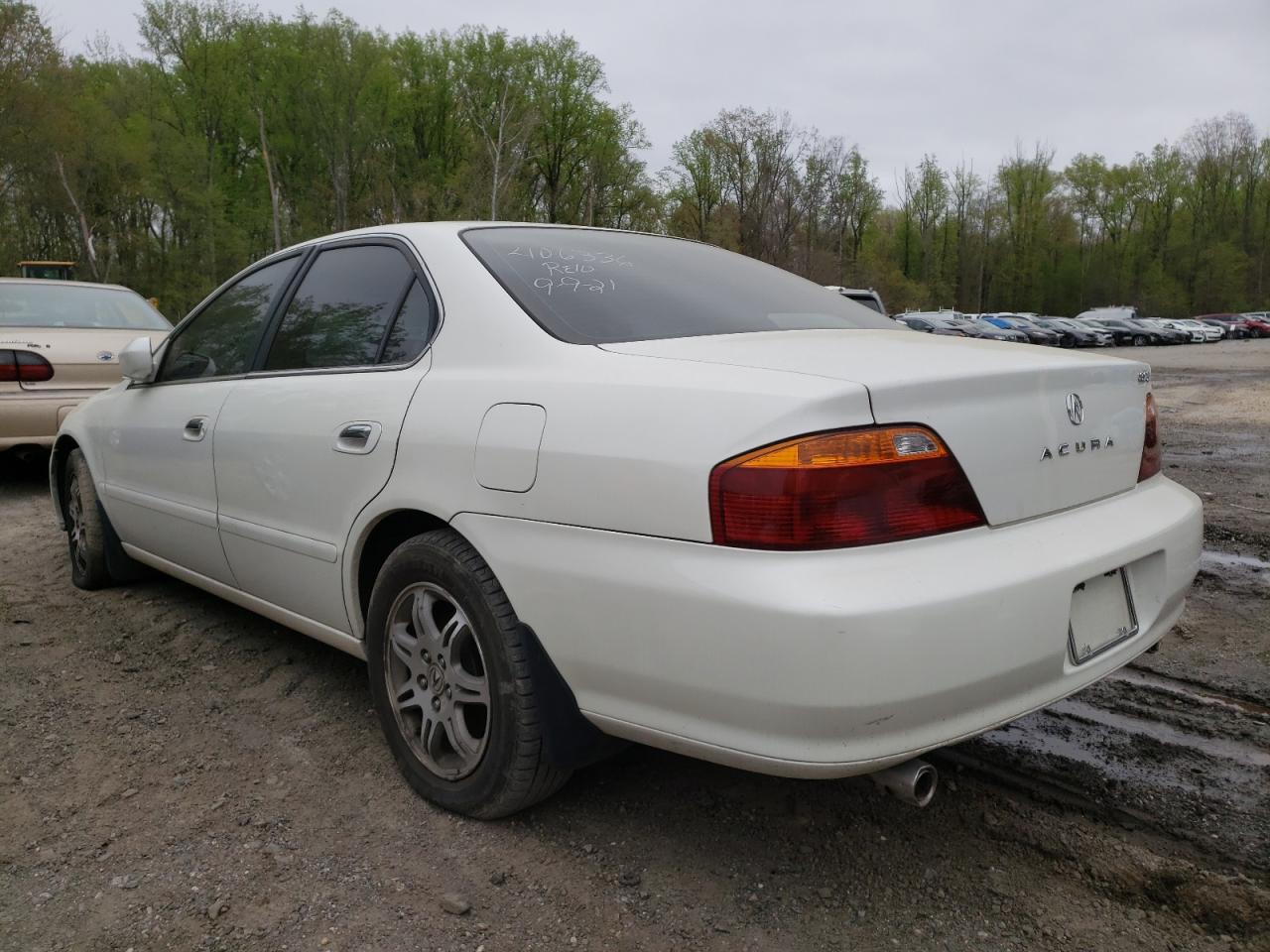 Photo 3 from auction – 2000 ACURA 3.2TL with VIN 19UUA5677YA018759