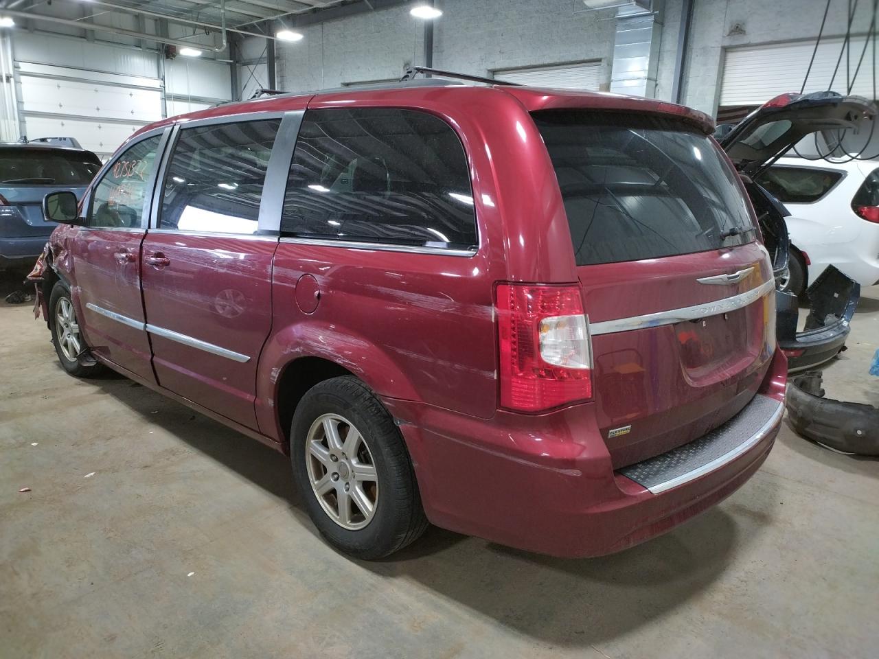 Photo 3 from auction – 2013 CHRYSLER TOWN & COU with VIN 2C4RC1BG4DR583909