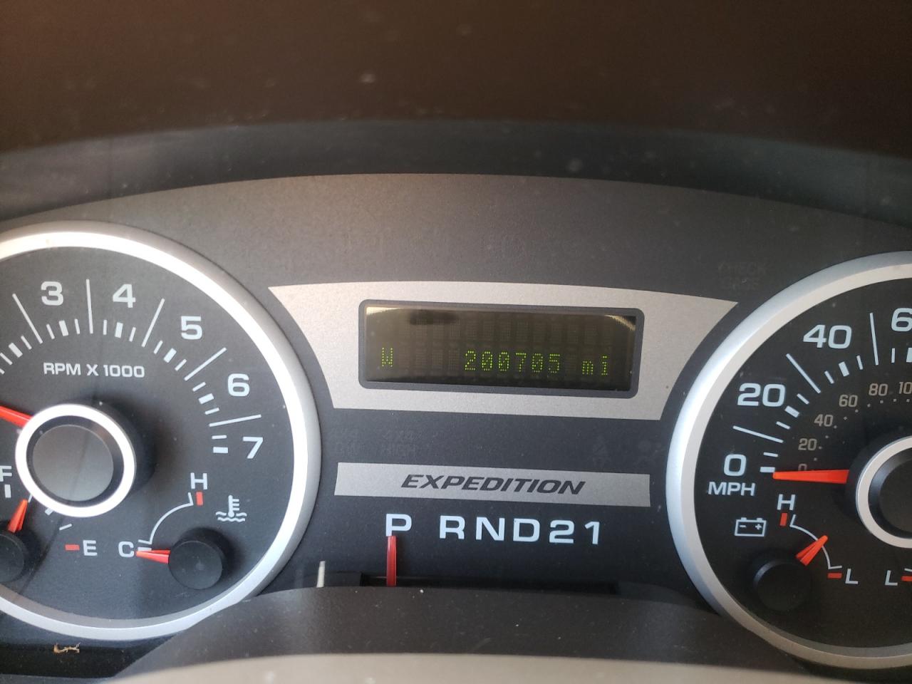 Photo 8 from auction – 2006 FORD EXPEDITION with VIN 1FMFU20546LA65460