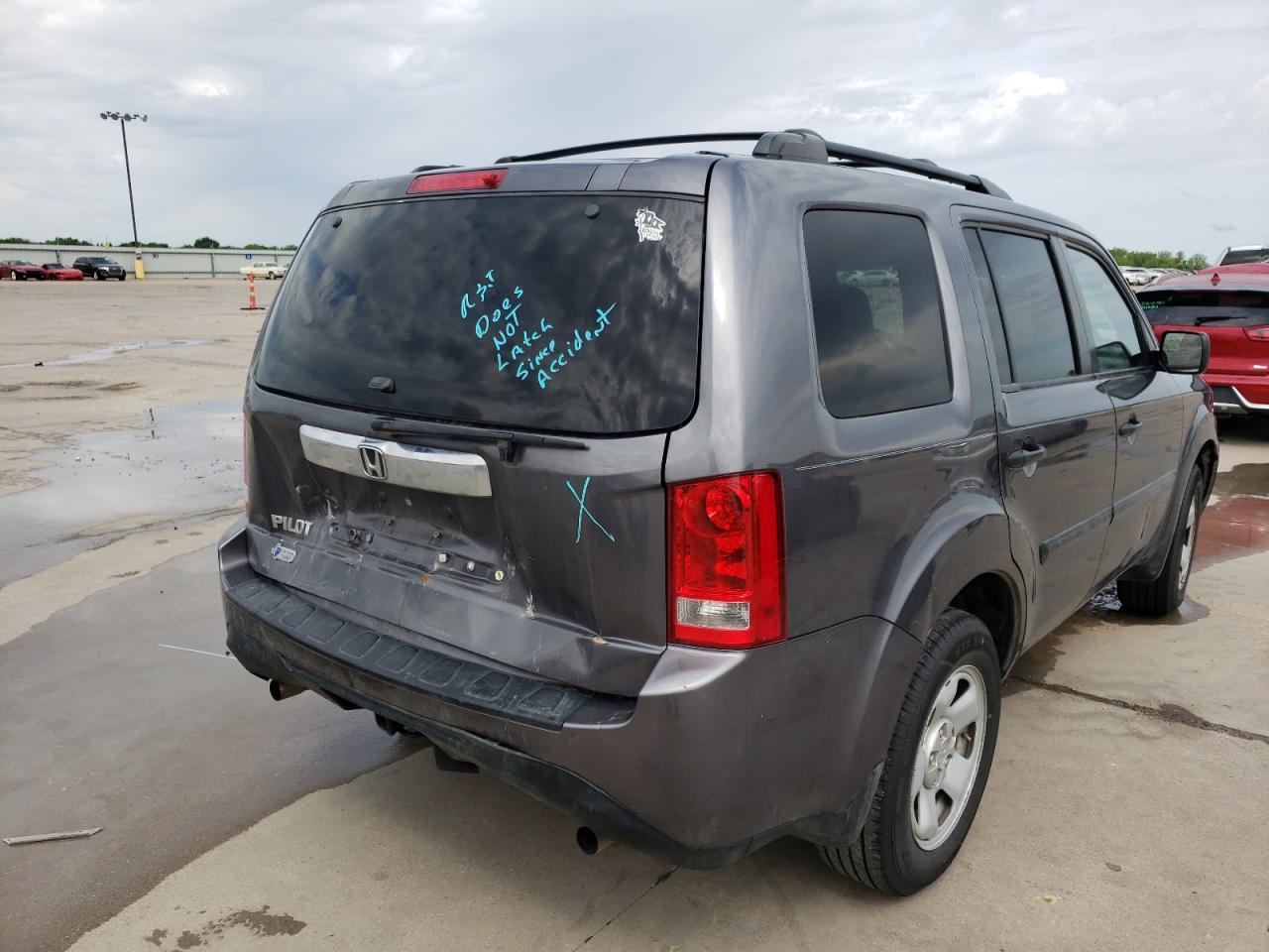 Photo 4 from auction – 2015 HONDA PILOT LX with VIN 5FNYF3H26FB015685