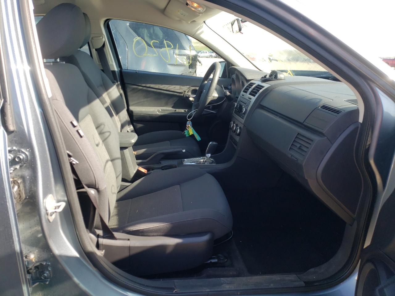 Photo 5 from auction – 2009 DODGE AVENGER SE with VIN 1B3LC46B69N526901
