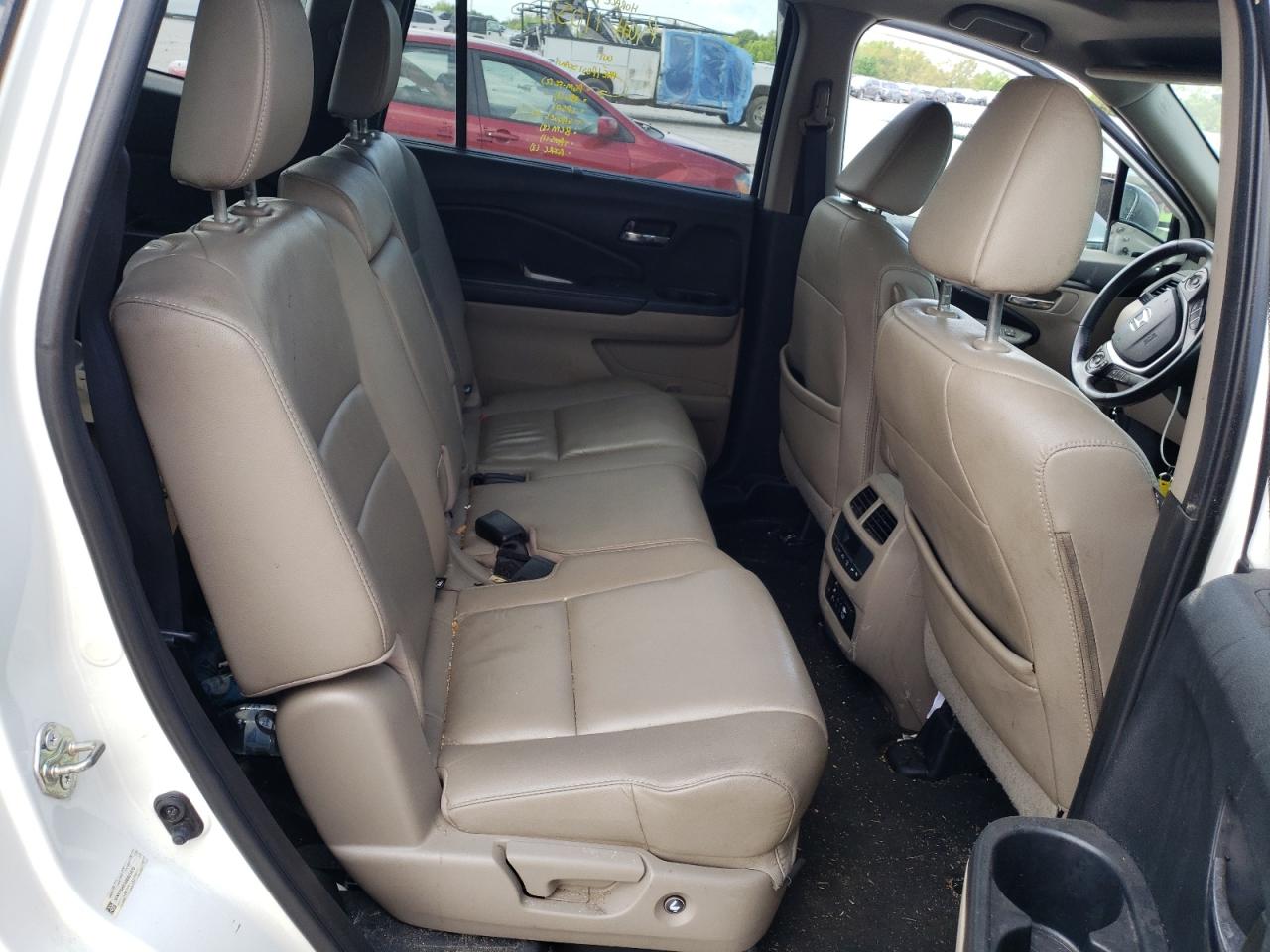 Photo 6 from auction – 2016 HONDA PILOT EXL with VIN 5FNYF5H87GB025675