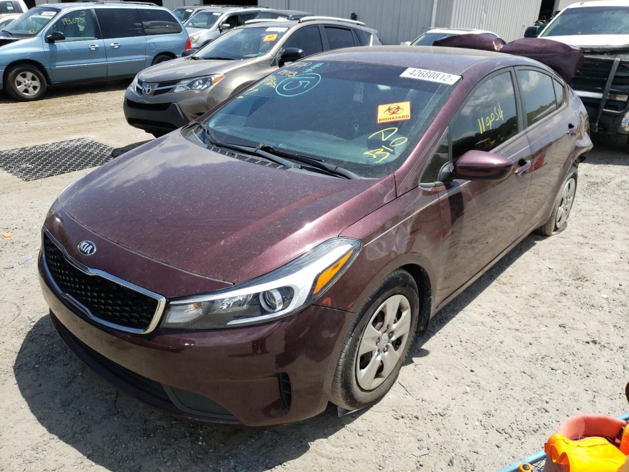 Photo 2 from auction – 2017 KIA FORTE LX with VIN 3KPFK4A71HE010689