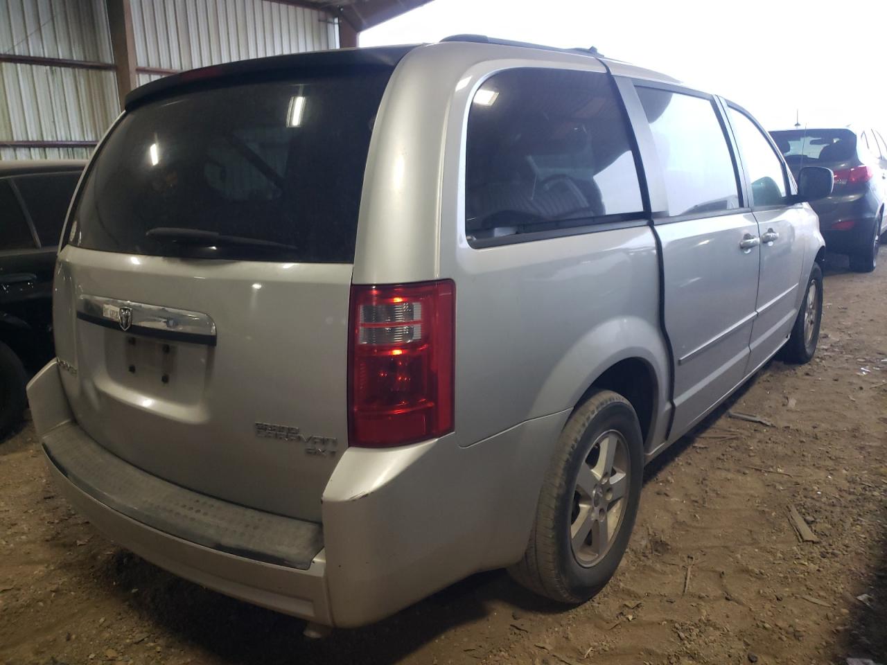 Zdjęcie 4 z aukcji – 2010 DODGE GRAND CARA z VIN 2D4RN5D15AR111677