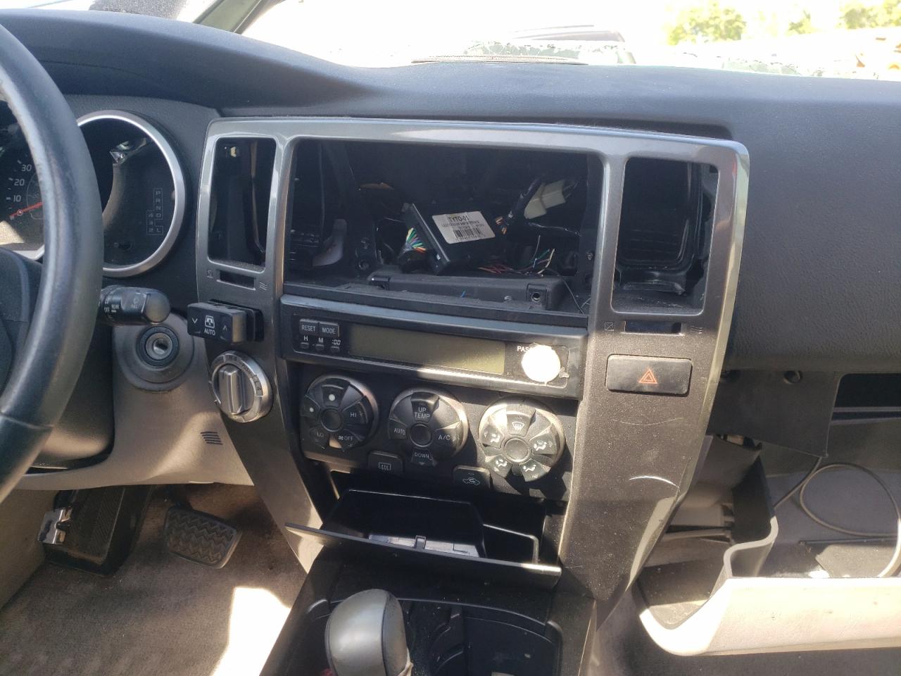 Photo 9 from auction – 2006 TOYOTA 4RUNNER SR with VIN JTEBU14R760085810
