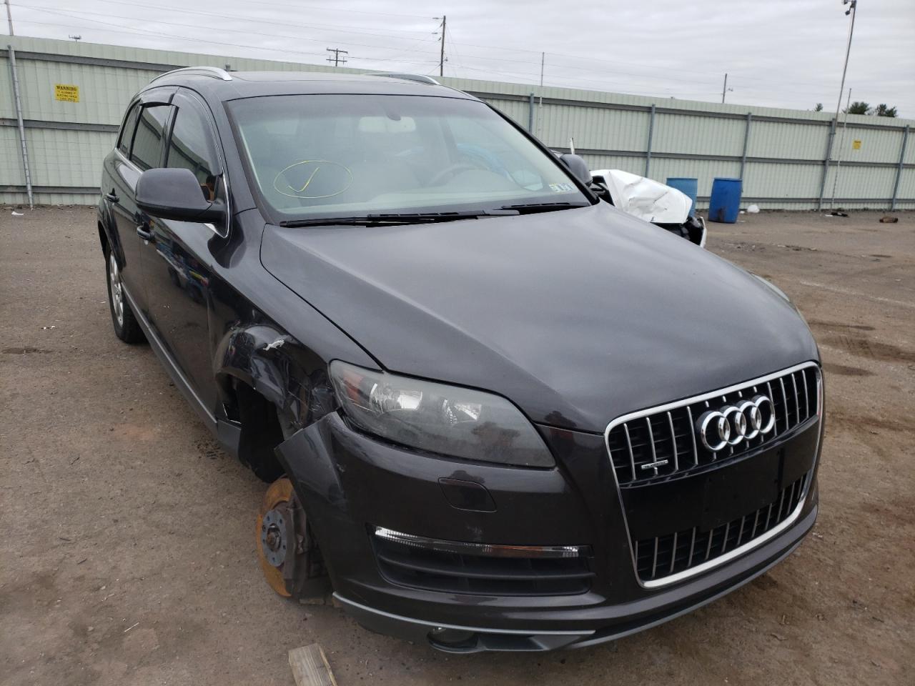 AUDI Q7 PREMIUM 2013 with VIN WA1CGAFE0DD003717 - Photo from auction