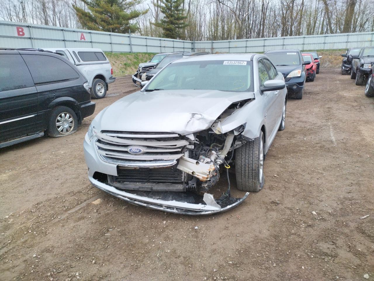 Photo 9 from auction – 2016 FORD TAURUS with VIN 1FAHP2E83GG101047