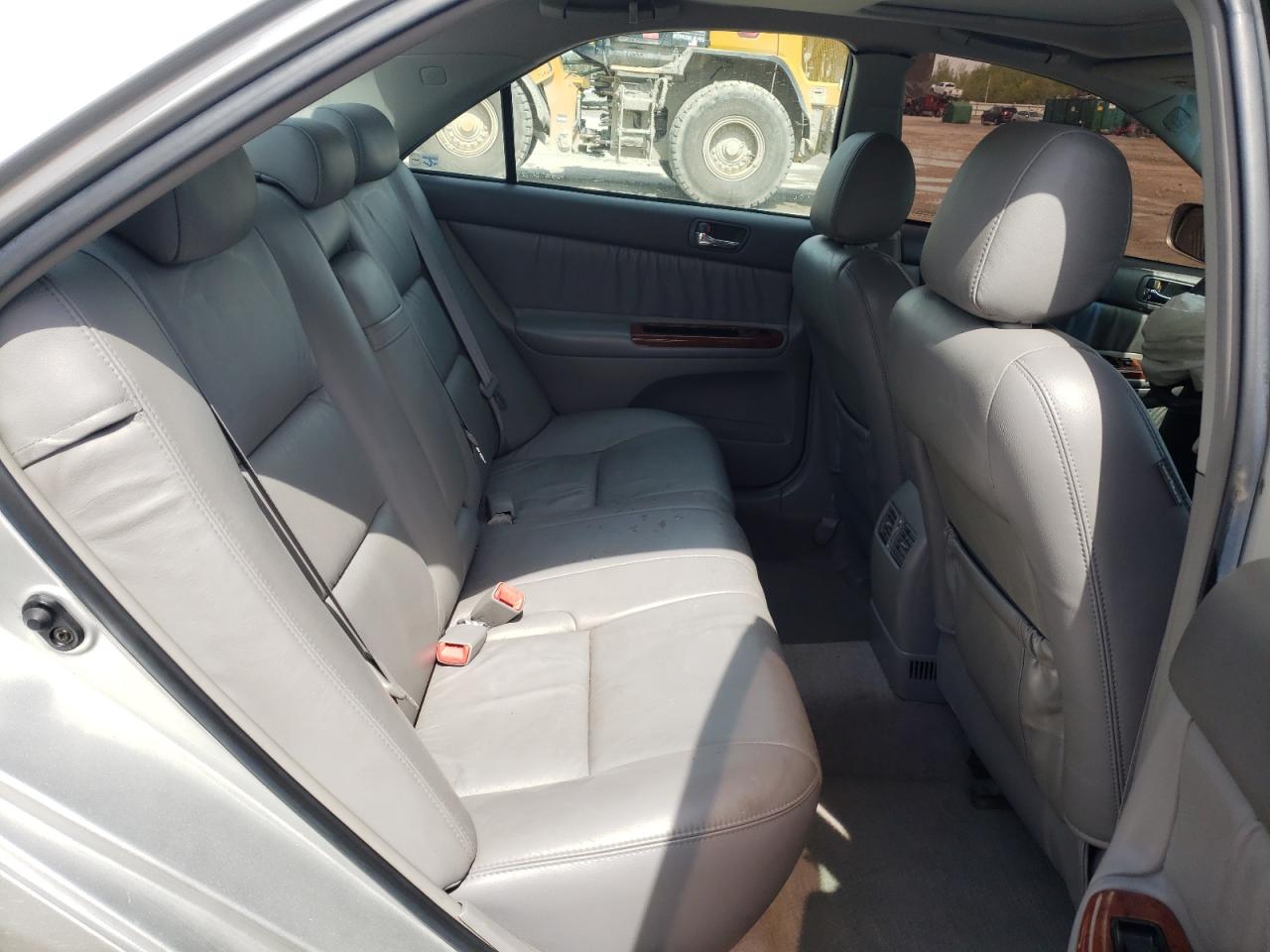 Photo 6 from auction – 2006 TOYOTA CAMRY LE with VIN 4T1BF30K06U111154