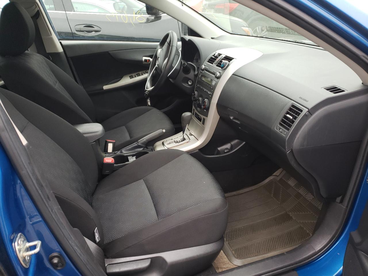 Photo 5 from auction – 2010 TOYOTA COROLLA BA with VIN 2T1BU4EE4AC304349