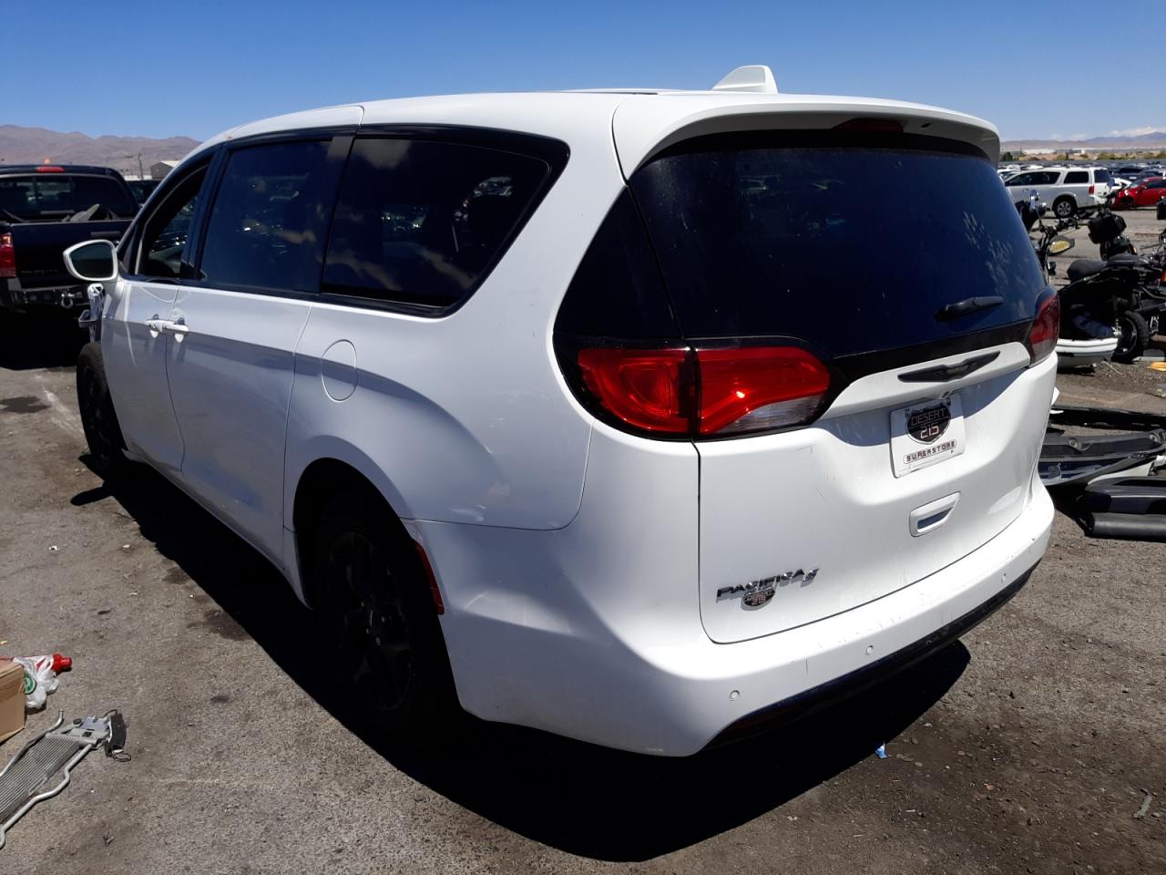 Photo 3 from auction – 2020 CHRYSLER PACIFICA T with VIN 2C4RC1FG4LR121150