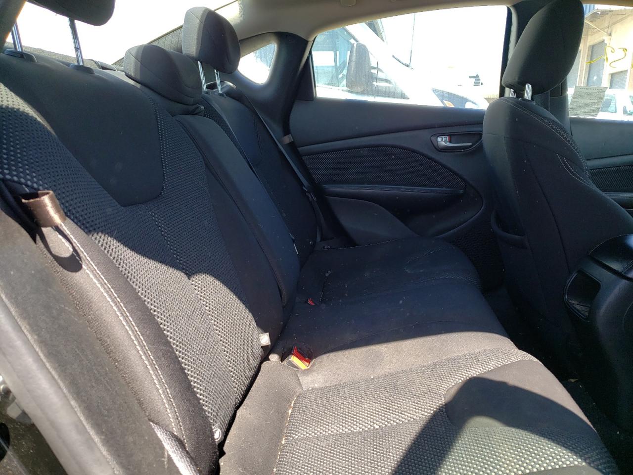 Photo 6 from auction – 2016 DODGE DART SXT with VIN 1C3CDFBB7GD570667