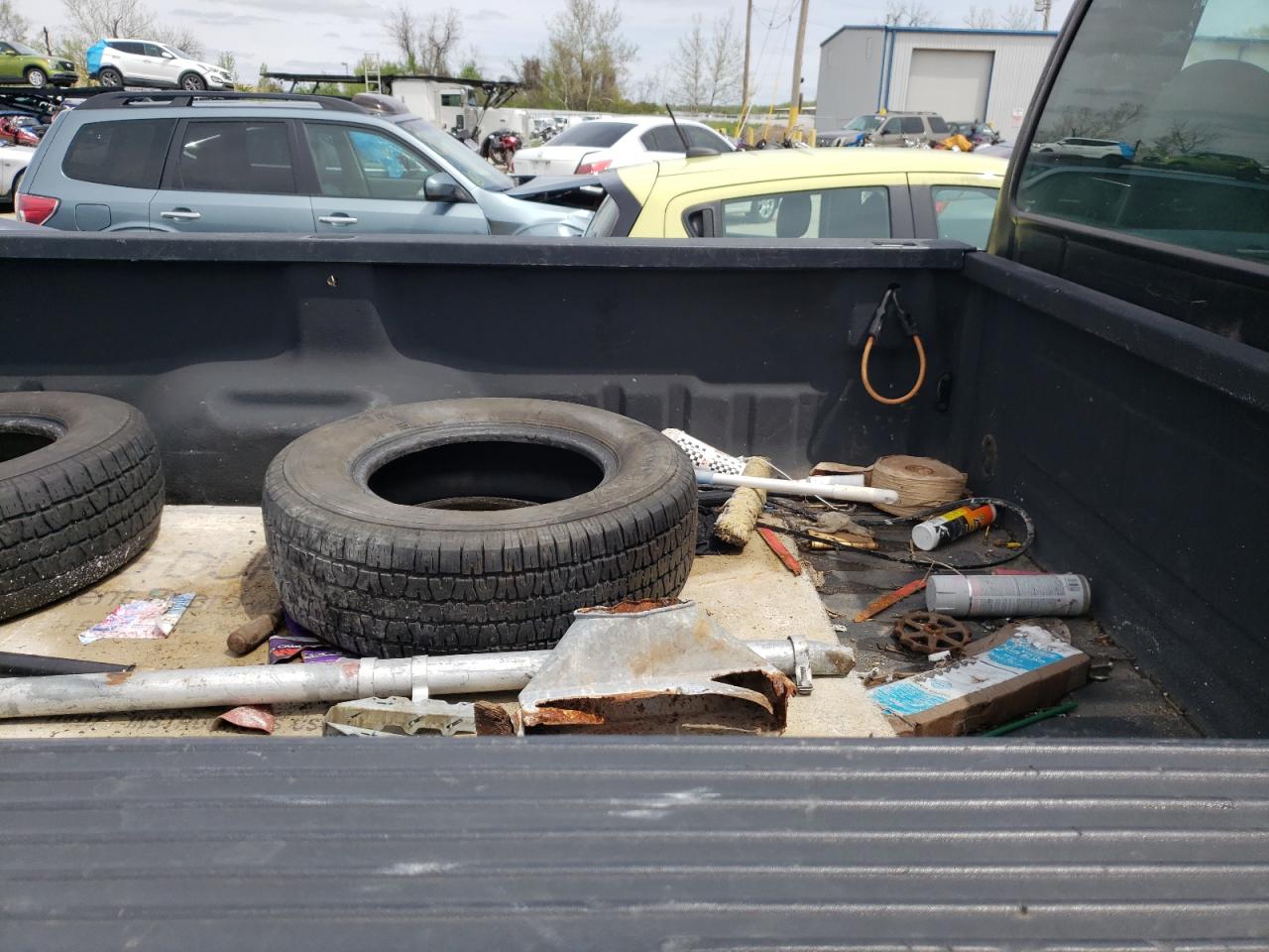 Photo 6 from auction – 2003 FORD F250 SUPER with VIN 1FTNF21L13ED88579