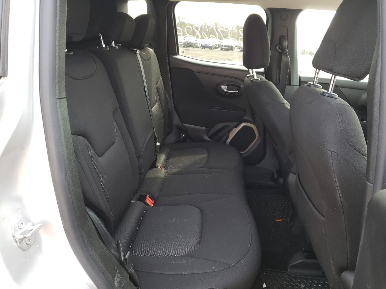 Photo 6 from auction – 2016 JEEP RENEGADE L with VIN ZACCJBBT3GPD10564
