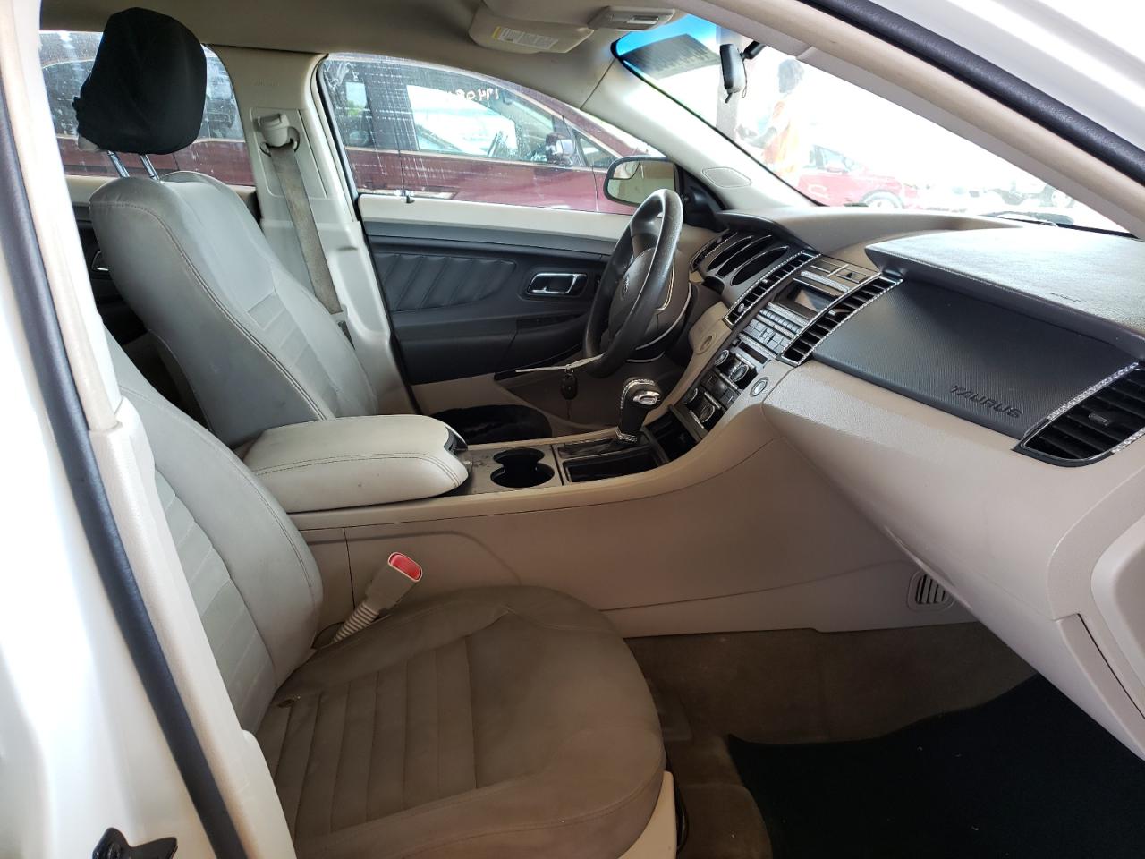 Photo 5 from auction – 2012 FORD TAURUS SE with VIN 1FAHP2DW9CG105517