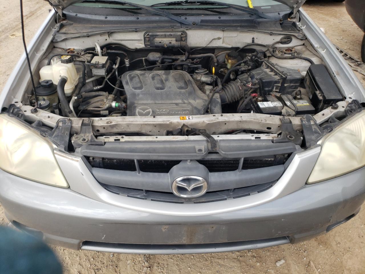 Photo 7 from auction – 2001 MAZDA TRIBUTE LX with VIN 4F2YU09161KM63978