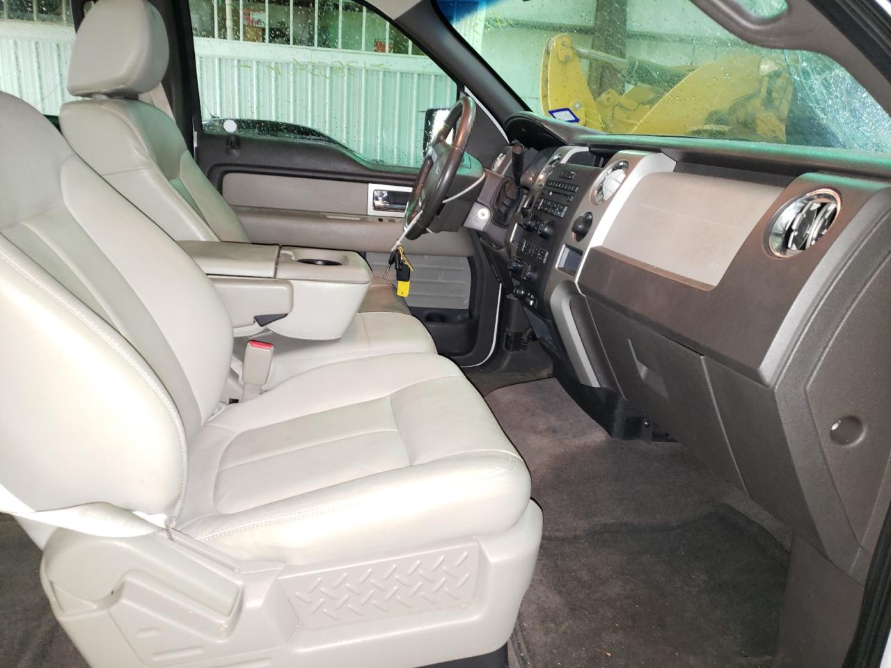 Photo 5 from auction – 2010 FORD F150 SUPER with VIN 1FTEW1C81AFC97029