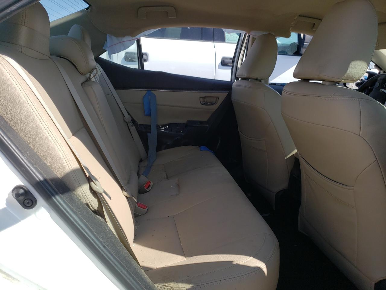 Photo 6 from auction – 2015 TOYOTA COROLLA L with VIN 5YFBURHE1FP253988