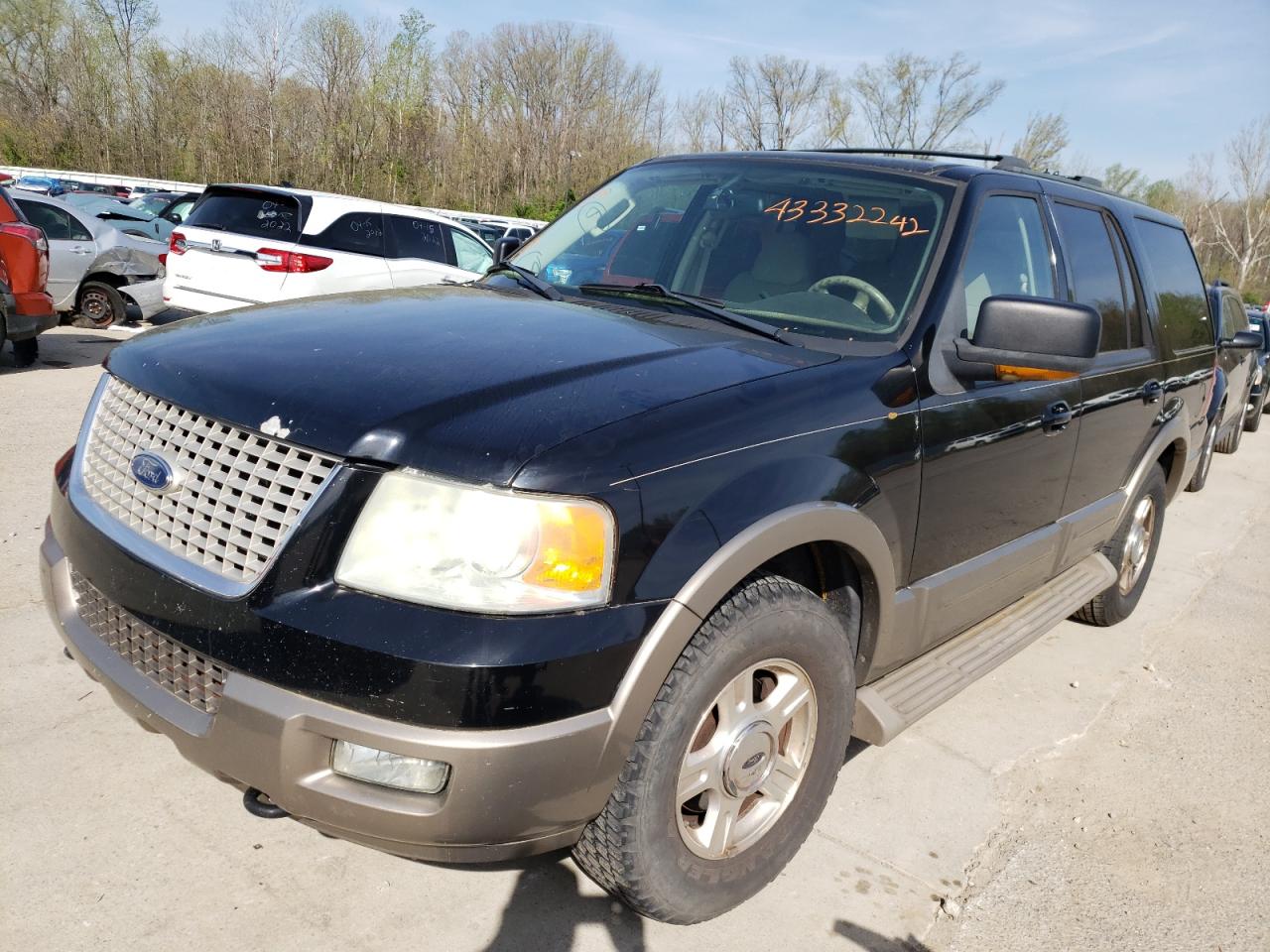 Photo 2 from auction – 2004 FORD EXPEDITION with VIN 1FMFU18L14LA74451