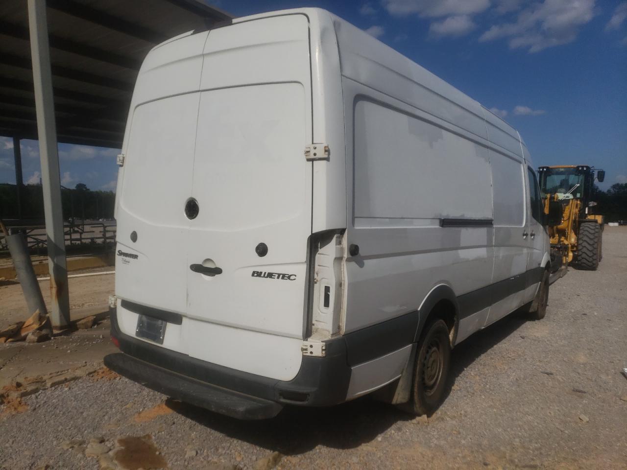 Photo 4 from auction – 2012 MERCEDES-BENZ SPRINTER 2 with VIN WD3PE8CC1C5651725