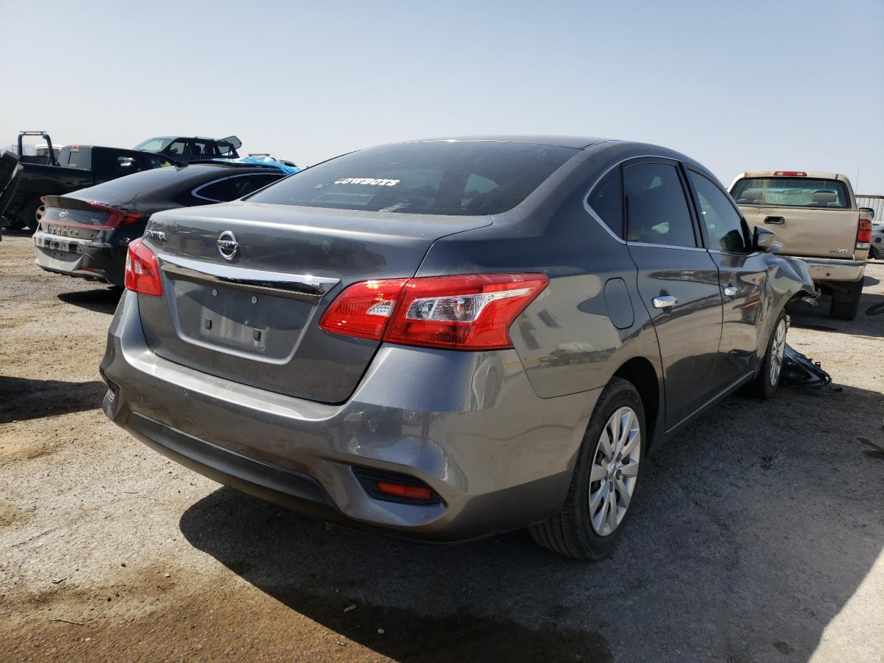 Photo 4 from auction – 2017 NISSAN SENTRA S with VIN 3N1AB7AP1HY268904