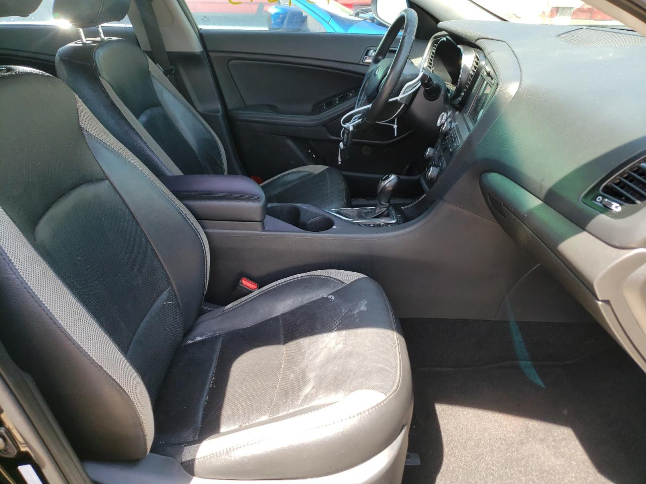 Photo 5 from auction – 2013 KIA OPTIMA SX with VIN 5XXGR4A66DG092315