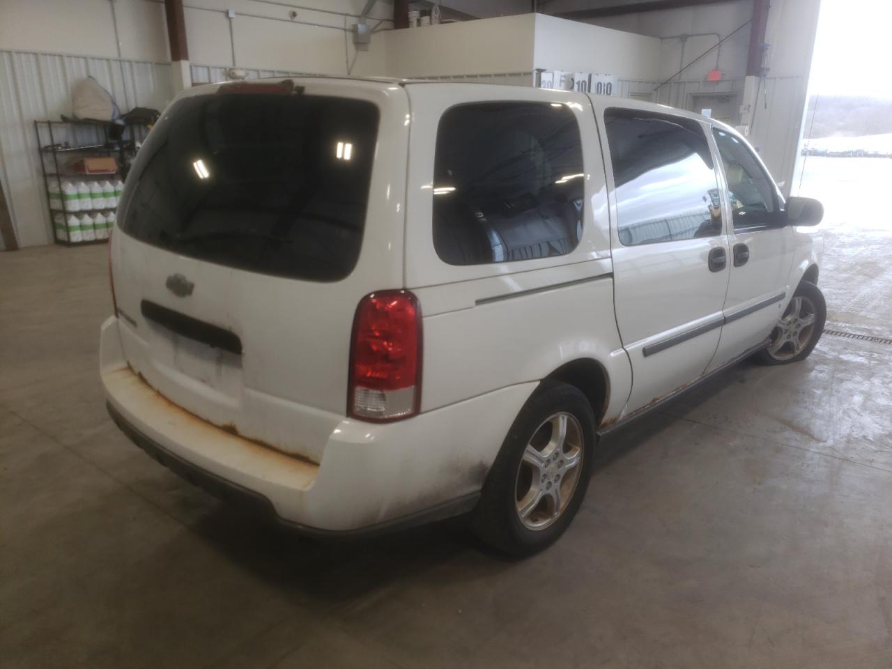 Photo 4 from auction – 2008 CHEVROLET UPLANDER L with VIN 1GNDV23168D196752