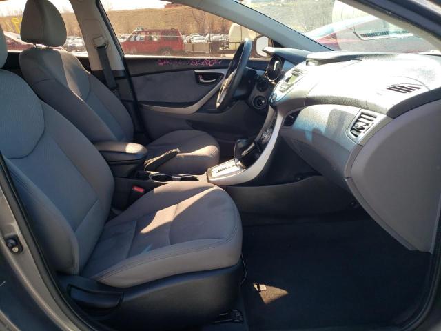 Photo 9 from auction – 2012 HYUNDAI ELANTRA GL with VIN 5NPDH4AE0CH061755