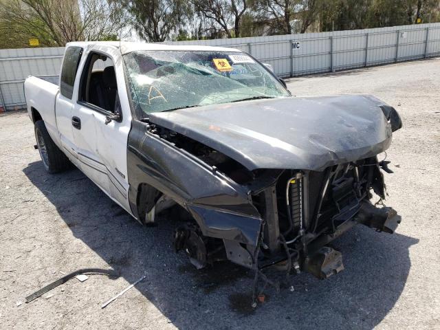 CHEVROLET SILVERADO 2001 with VIN 2GCEC19V411396375 - Photo from auction