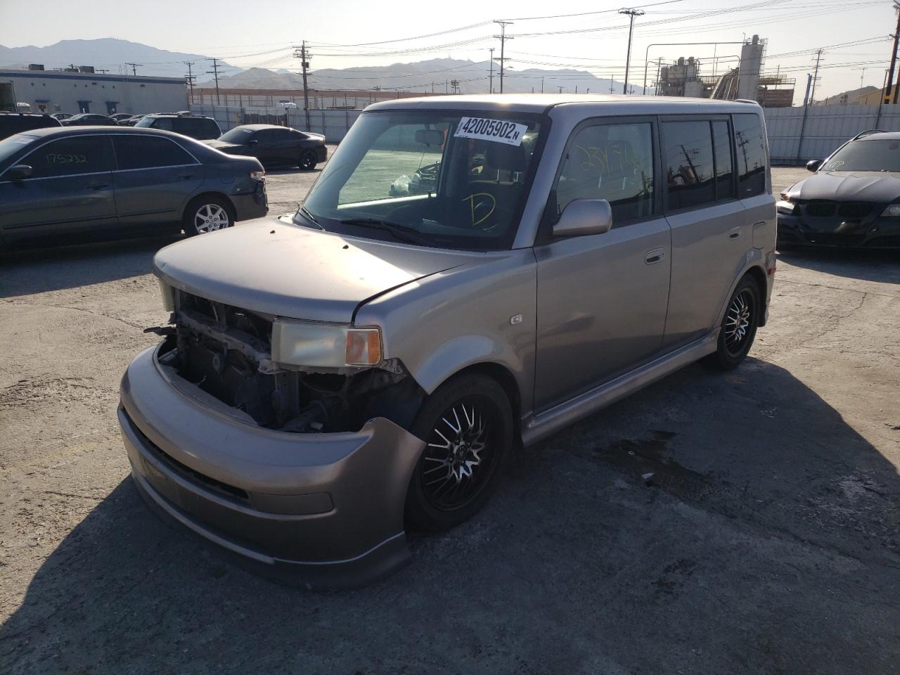 Photo 2 from auction – 2006 TOYOTA SCION with VIN JTLKT324764100605