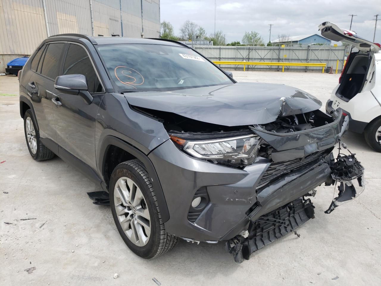 Photo 1 from auction – 2021 TOYOTA RAV4 LIMIT with VIN JTMY1RFV3MD523356