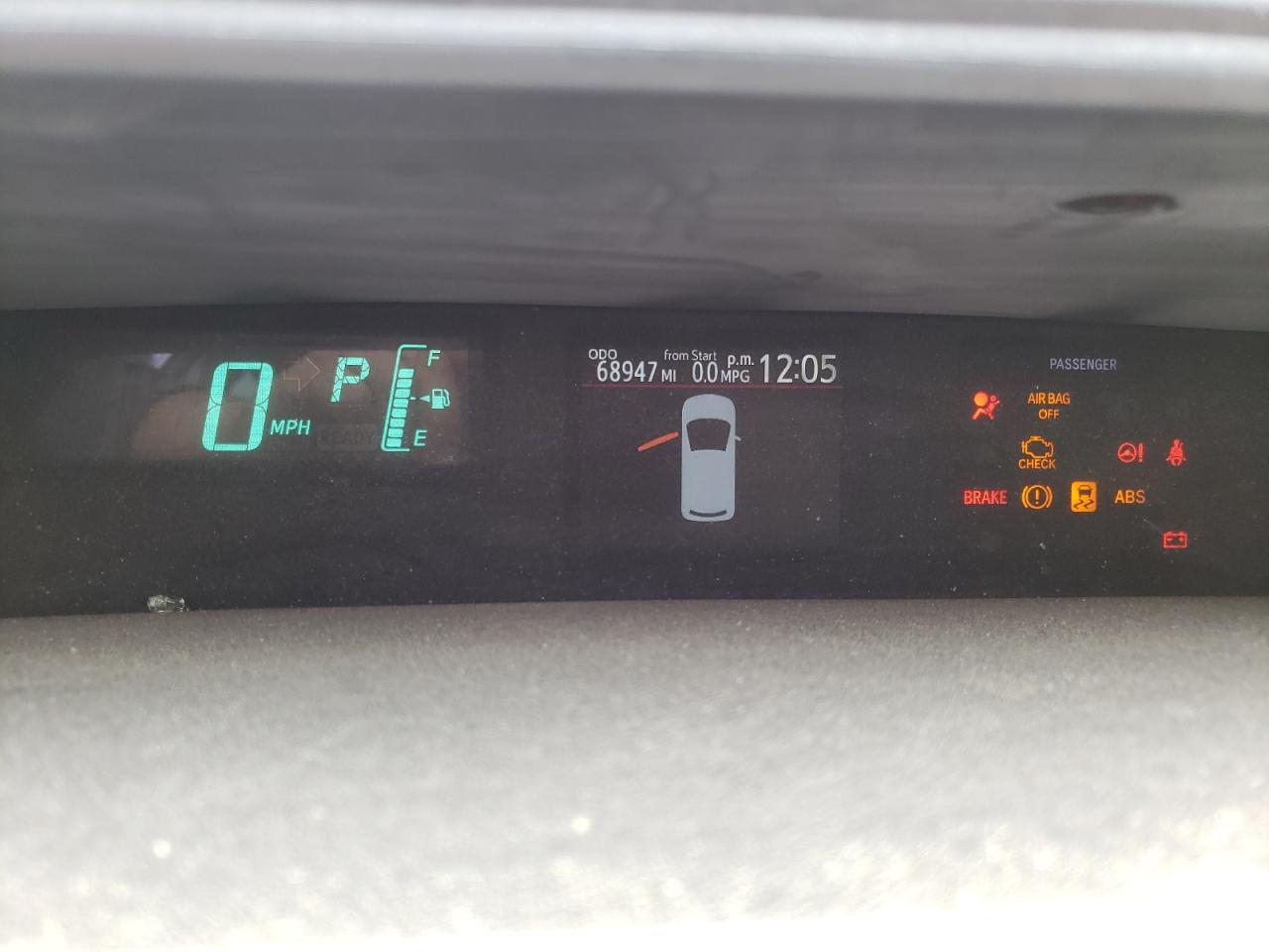 Photo 8 from auction – 2012 TOYOTA PRIUS C with VIN JTDKDTB31C1519868