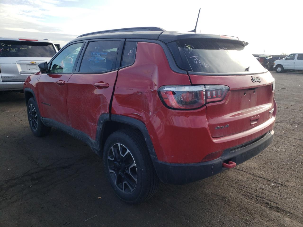 Photo 3 from auction – 2020 JEEP COMPASS TR with VIN 3C4NJDDB7LT151396