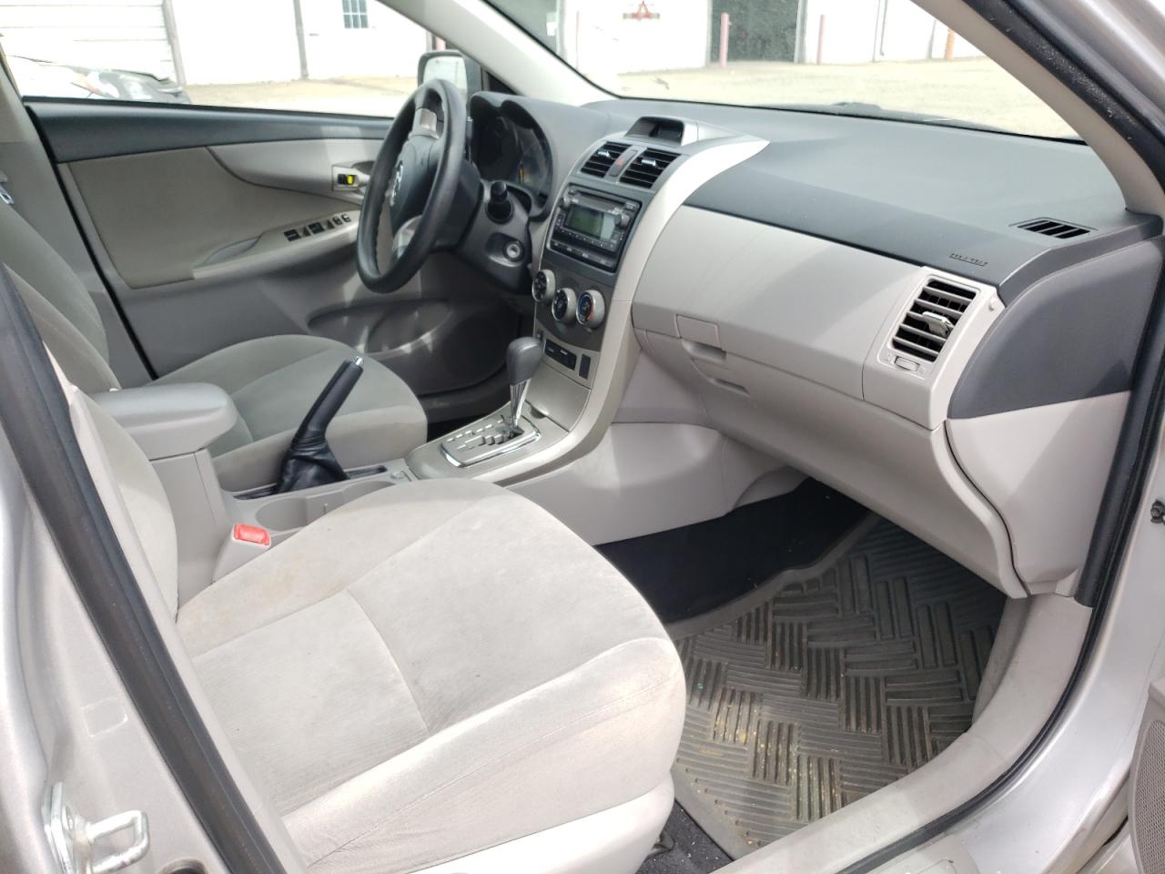Photo 5 from auction – 2012 TOYOTA COROLLA BA with VIN 2T1BU4EEXCC819374