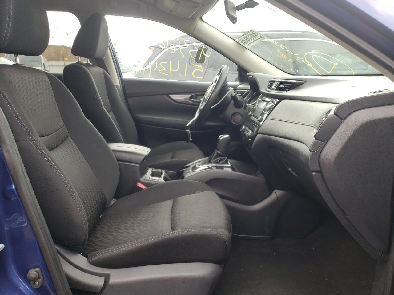 Photo 5 from auction – 2017 NISSAN ROGUE S with VIN KNMAT2MV6HP582718