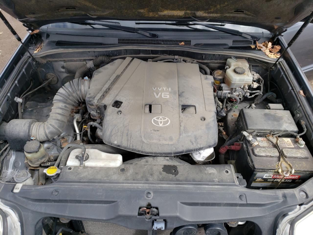 Photo 7 from auction – 2004 TOYOTA 4RUNNER SR with VIN JTEBU14R640032027