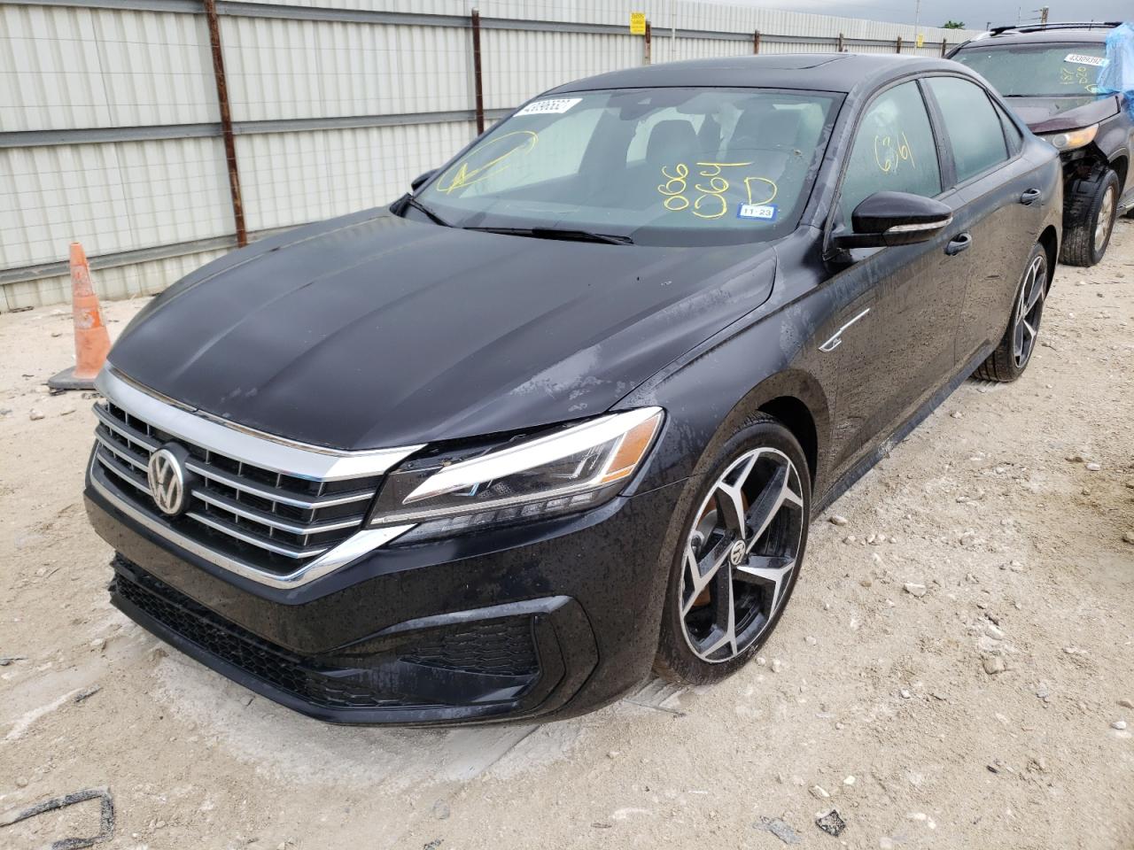 Photo 2 from auction – 2022 VOLKSWAGEN PASSAT 2.0 with VIN 1VWMA7A36NC006064