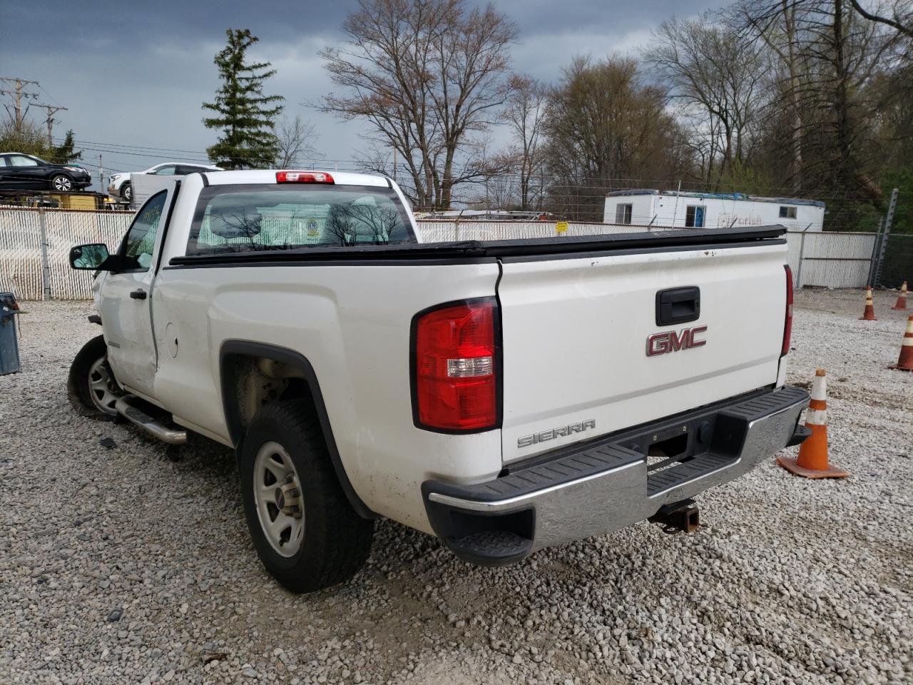 Photo 3 from auction – 2015 GMC SIERRA C15 with VIN 1GTN1TEC3FZ905263