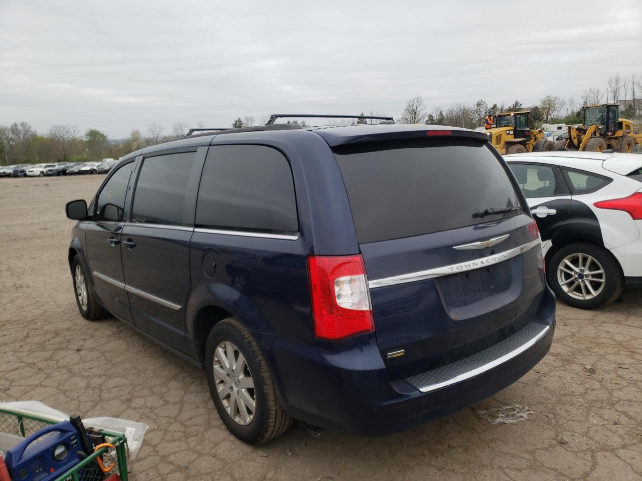 Photo 3 from auction – 2014 CHRYSLER TOWN & COU with VIN 2C4RC1BG1ER327017