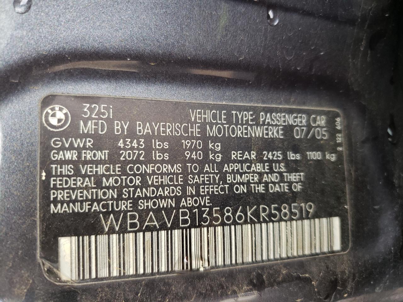 Photo 10 from auction – 2006 BMW 325 I with VIN WBAVB13586KR58519