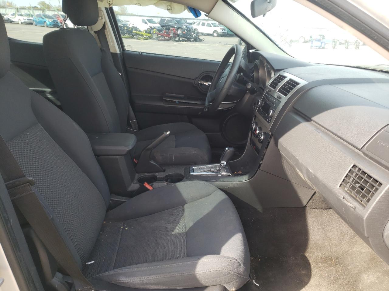 Photo 5 from auction – 2010 DODGE AVENGER SX with VIN 1B3CC4FB3AN150436