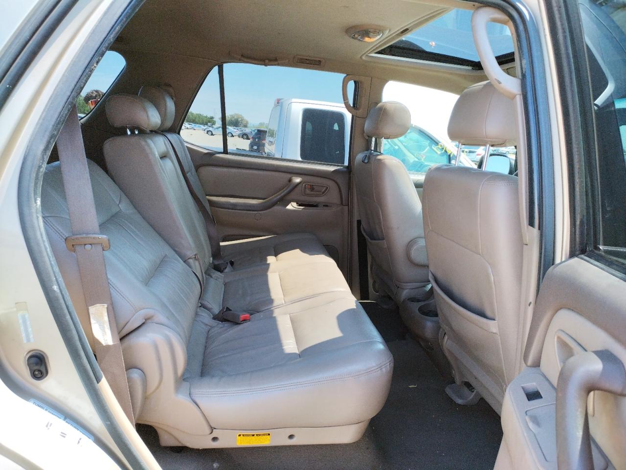 Photo 6 from auction – 2003 TOYOTA SEQUOIA SR with VIN 5TDZT34A13S156908