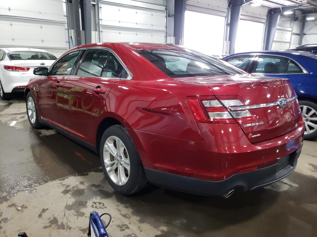 Photo 3 from auction – 2013 FORD TAURUS SEL with VIN 1FAHP2E81DG188085