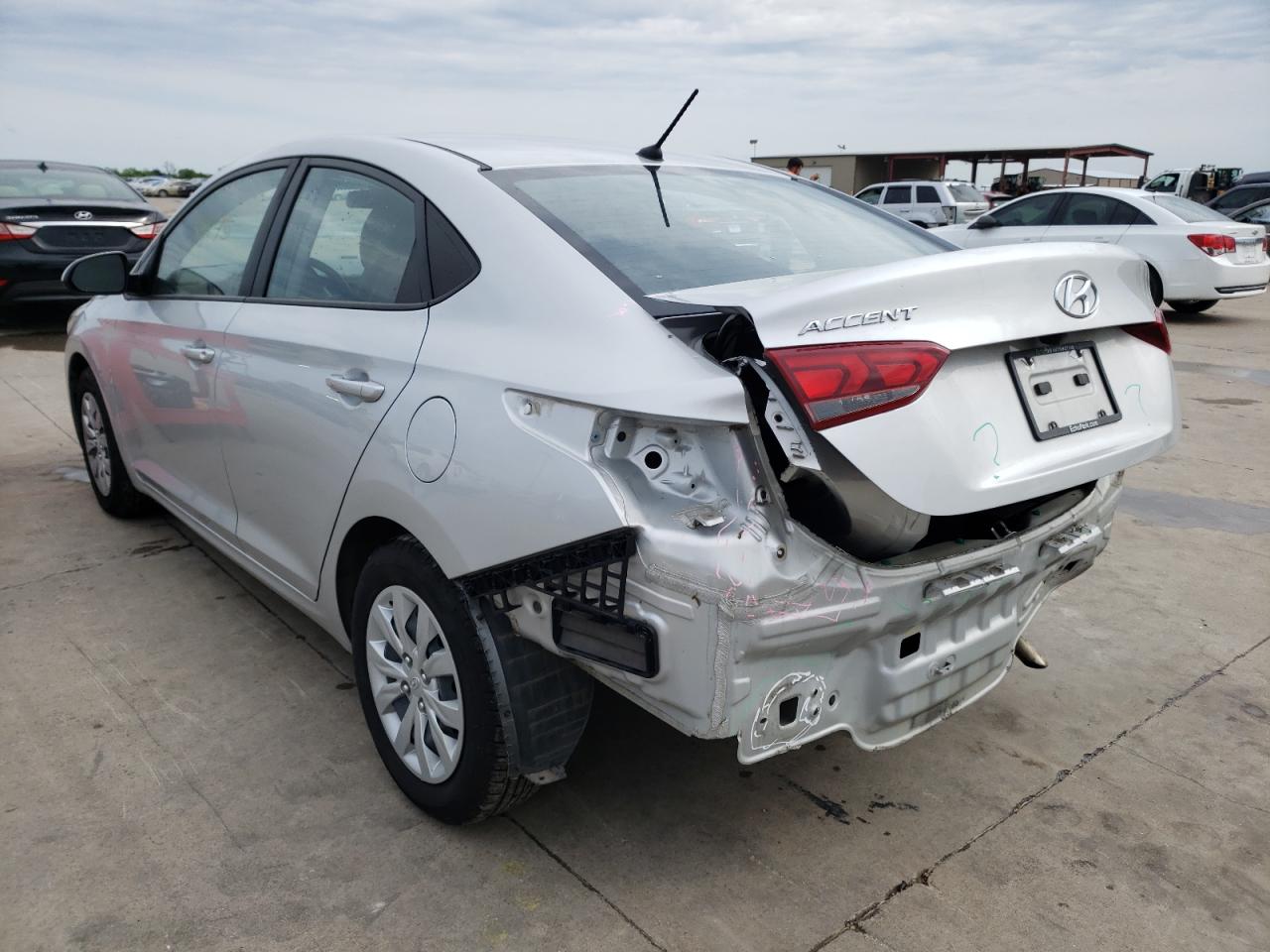 Photo 3 from auction – 2019 HYUNDAI ACCENT SE with VIN 3KPC24A31KE056319