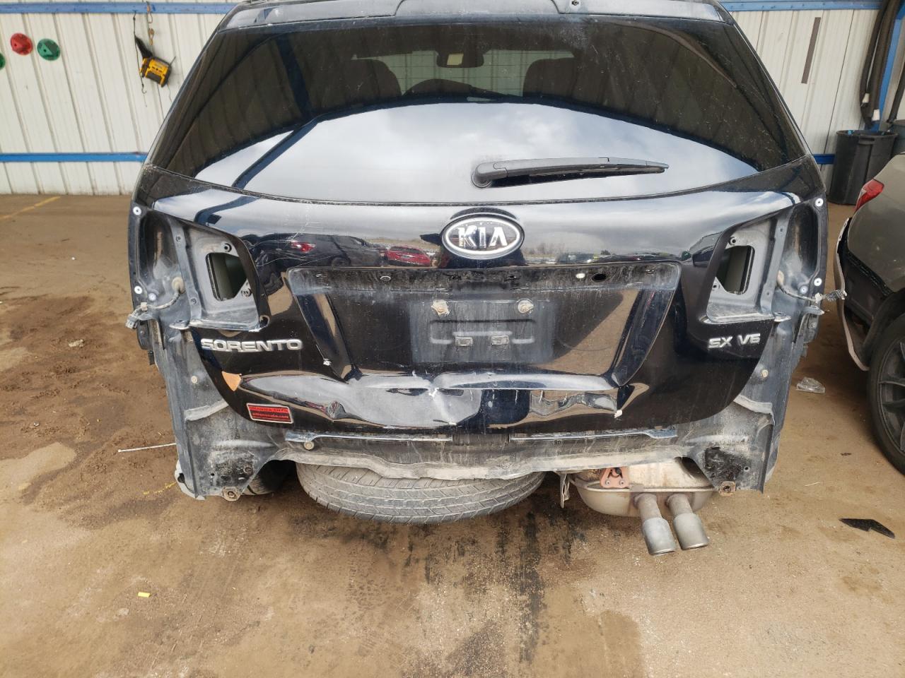 Photo 9 from auction – 2011 KIA SORENTO SX with VIN 5XYKW4A26BG096146