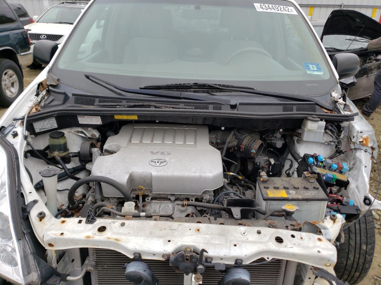 Photo 7 from auction – 2010 TOYOTA SIENNA CE with VIN 5TDKK4CC7AS336646