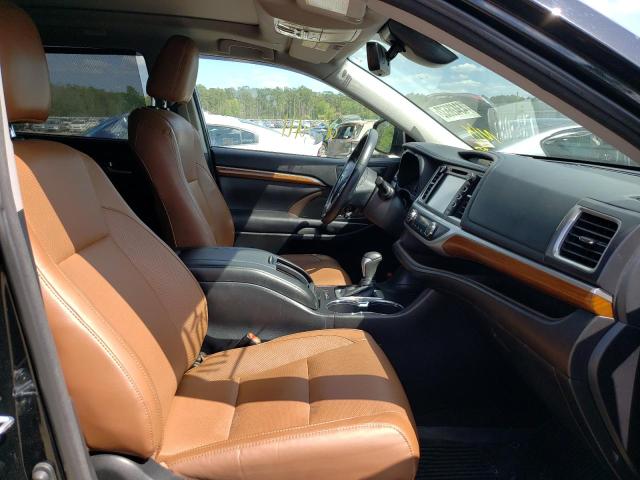 Photo 5 from auction – 2018 TOYOTA HIGHLANDER with VIN 5TDDGRFH7JS048575