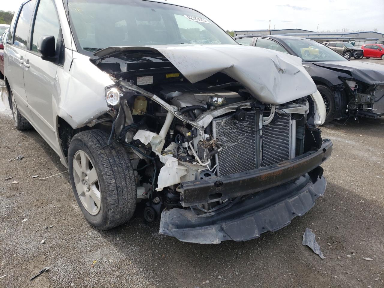 Photo 9 from auction – 2007 TOYOTA SIENNA CE with VIN 5TDZK23C07S092222