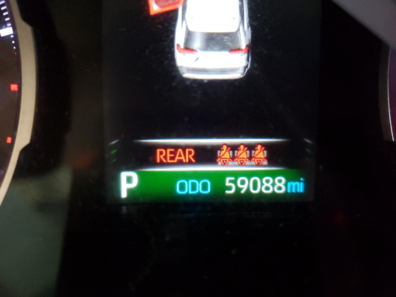 Photo 8 from auction – 2019 TOYOTA RAV4 LE with VIN 2T3H1RFV5KW031797