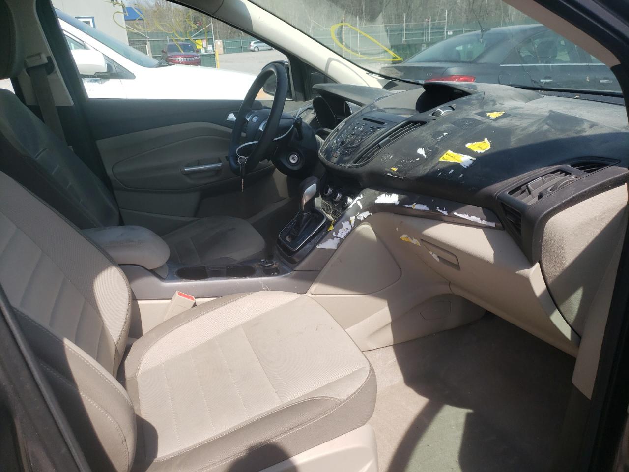 Photo 5 from auction – 2013 FORD ESCAPE SE with VIN 1FMCU9GX5DUD47407