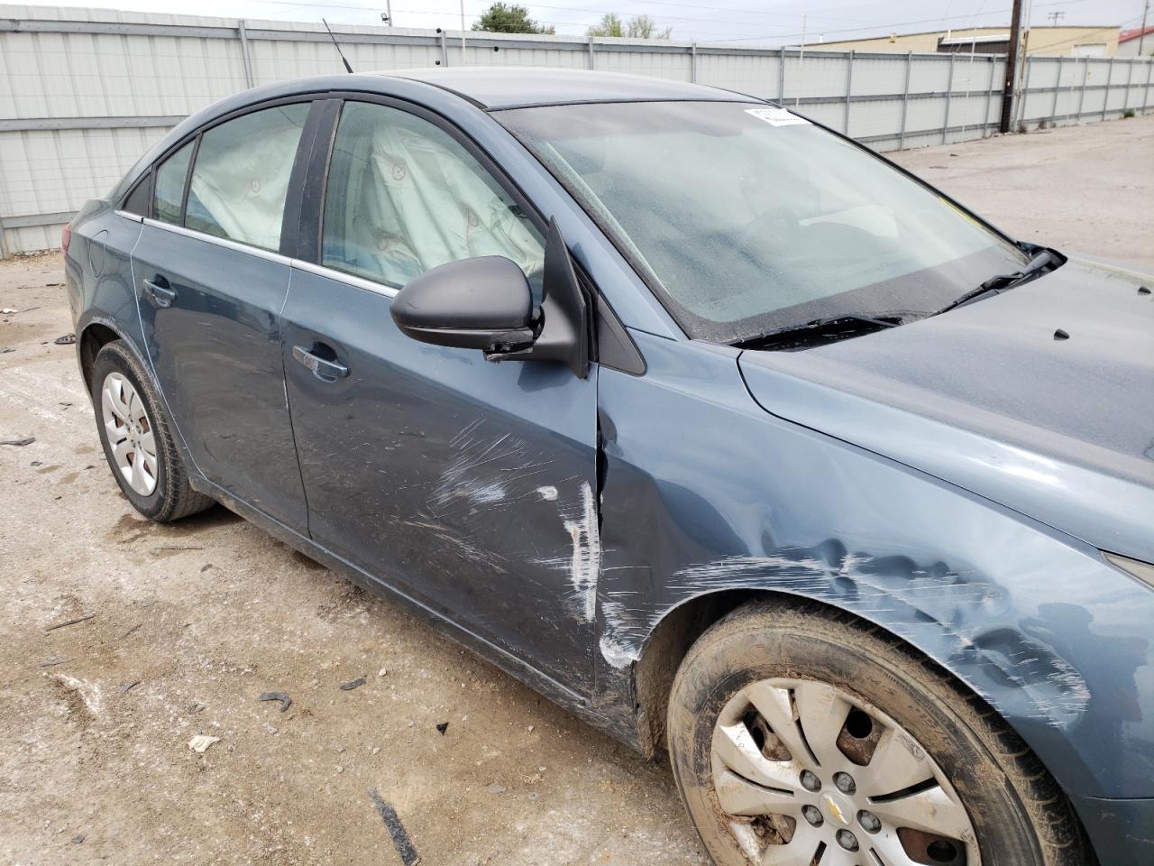 Photo 9 from auction – 2012 CHEVROLET CRUZE LS with VIN 1G1PC5SH0C7214593